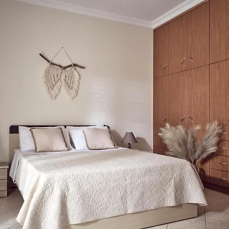 Balcony - Private Pool, Large Groups & Sea View, By Zantewize فيلة