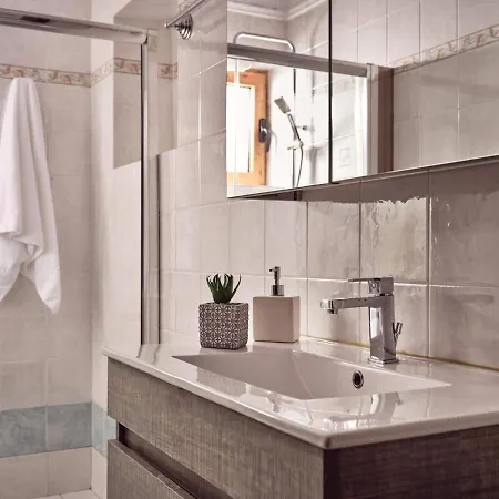 فيلة Balcony - Private Pool, Large Groups & Sea View, By Zantewize *