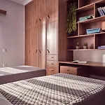 Balcony - Private Pool, Large Groups & Sea View, By Zantewize