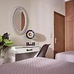 Balcony - Private Pool, Large Groups & Sea View, By Zantewize Villa Lithakiá