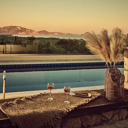 Villa Balcony - Private Pool, Large Groups & Sea View, By Zantewize Lithakia (Zakynthos)