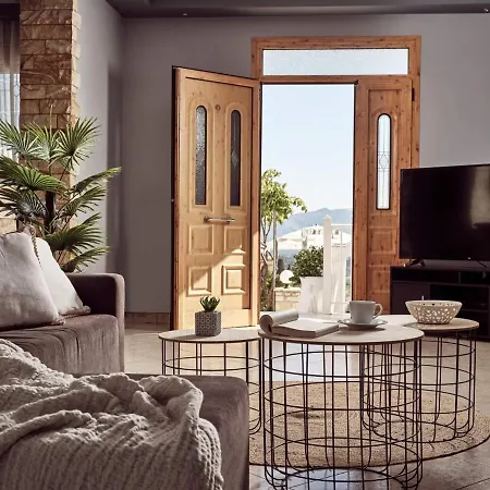 Balcony - Private Pool, Large Groups & Sea View, By Zantewize *