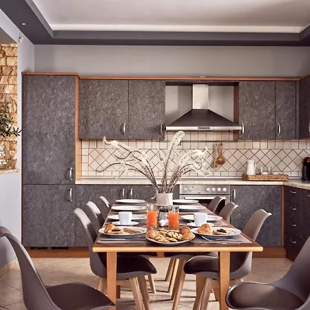 Balcony - Private Pool, Large Groups & Sea View, By Zantewize Villa *