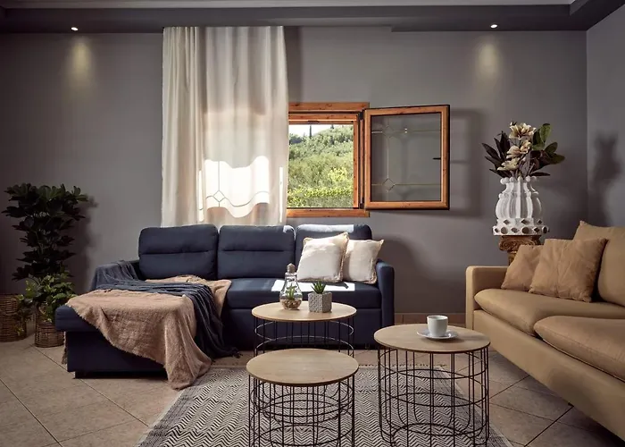 Balcony - Private Pool, Large Groups & Sea View, By Zantewize Vila