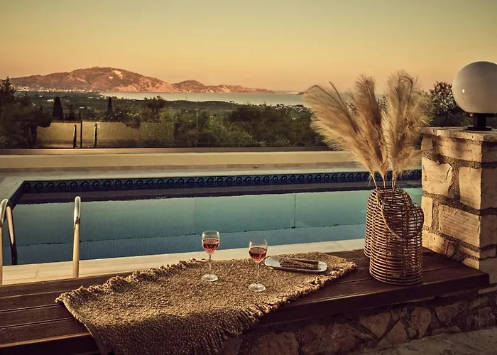 Vila Balcony - Private Pool, Large Groups & Sea View, By Zantewize Lithakia (Zakynthos)