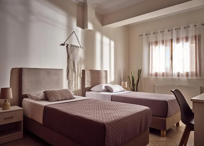 Balcony - Private Pool, Large Groups & Sea View, By Zantewize *