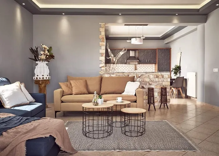 Balcony - Private Pool, Large Groups & Sea View, By Zantewize