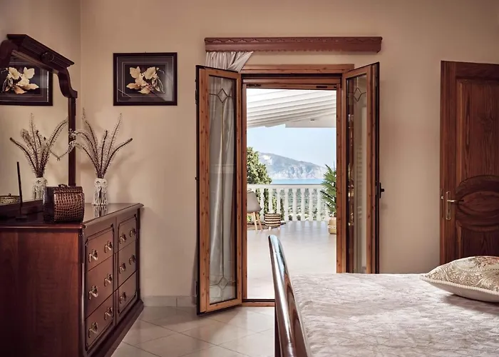 Balcony - Private Pool, Large Groups & Sea View, By Zantewize Lithakia (Zakynthos)