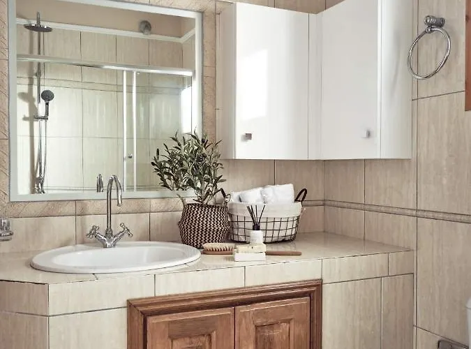 Balcony - Private Pool, Large Groups & Sea View, By Zantewize Villa